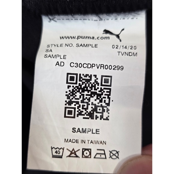 Puma First Mile Black Hooded Cropped Utility Vest Womens Size Small SAMPLE / A99 - Picture 10 of 10